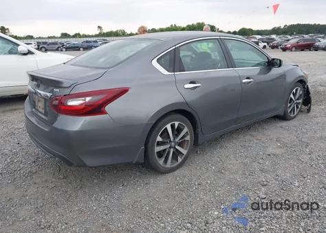 2017 Nissan Altima 2.5 Sr from USA, damaged, VIN 1N4AL3AP5HC284072